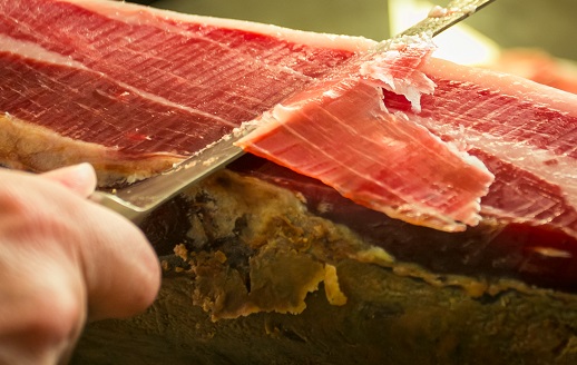 Livingstone has advised the Osborne Group on the sale of its Jabugo (Huelva) ham-curing facility to Incarlopsa
